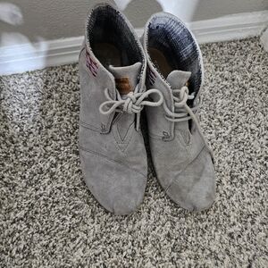 Toms Light Gray Boots